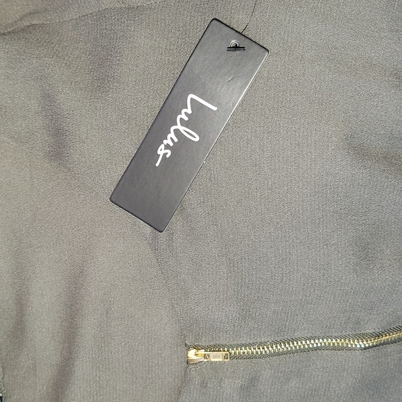 Lulu's Women's Rayon Romper - Picture 5 of 6